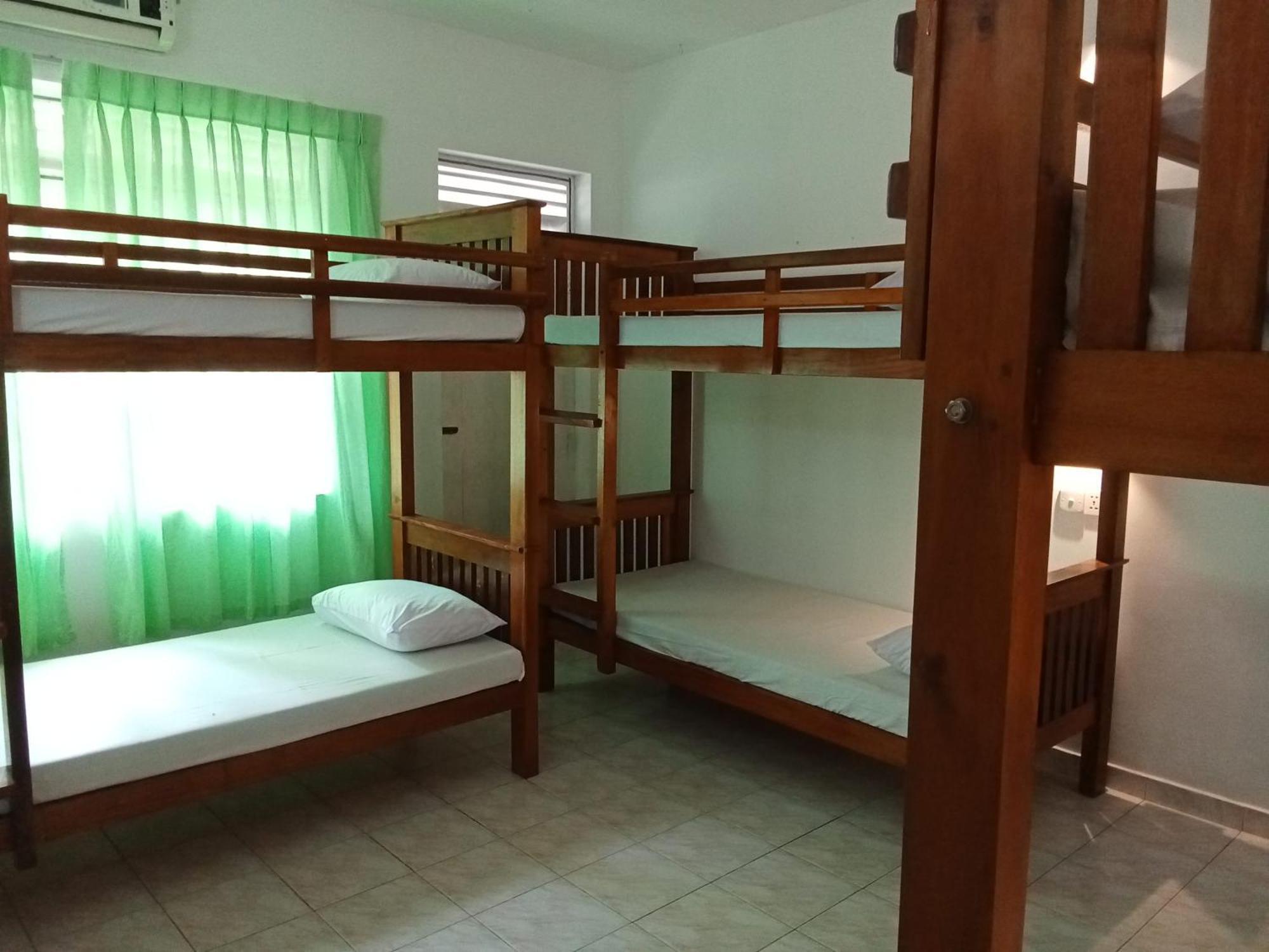 Sihara Rooms & Hostel Матара Екстериор снимка