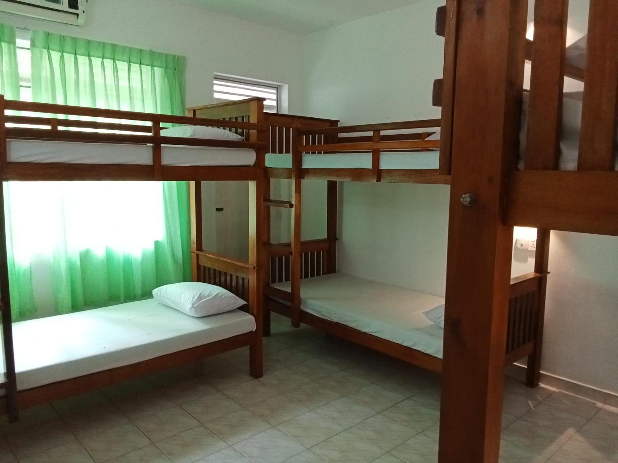 Sihara Rooms & Hostel Матара Екстериор снимка