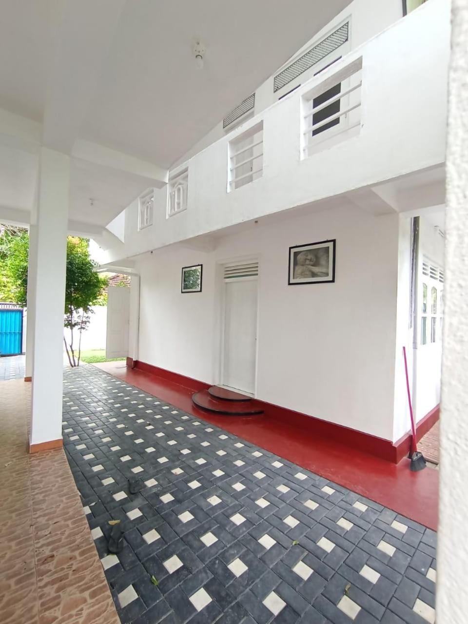 Sihara Rooms & Hostel Матара Екстериор снимка