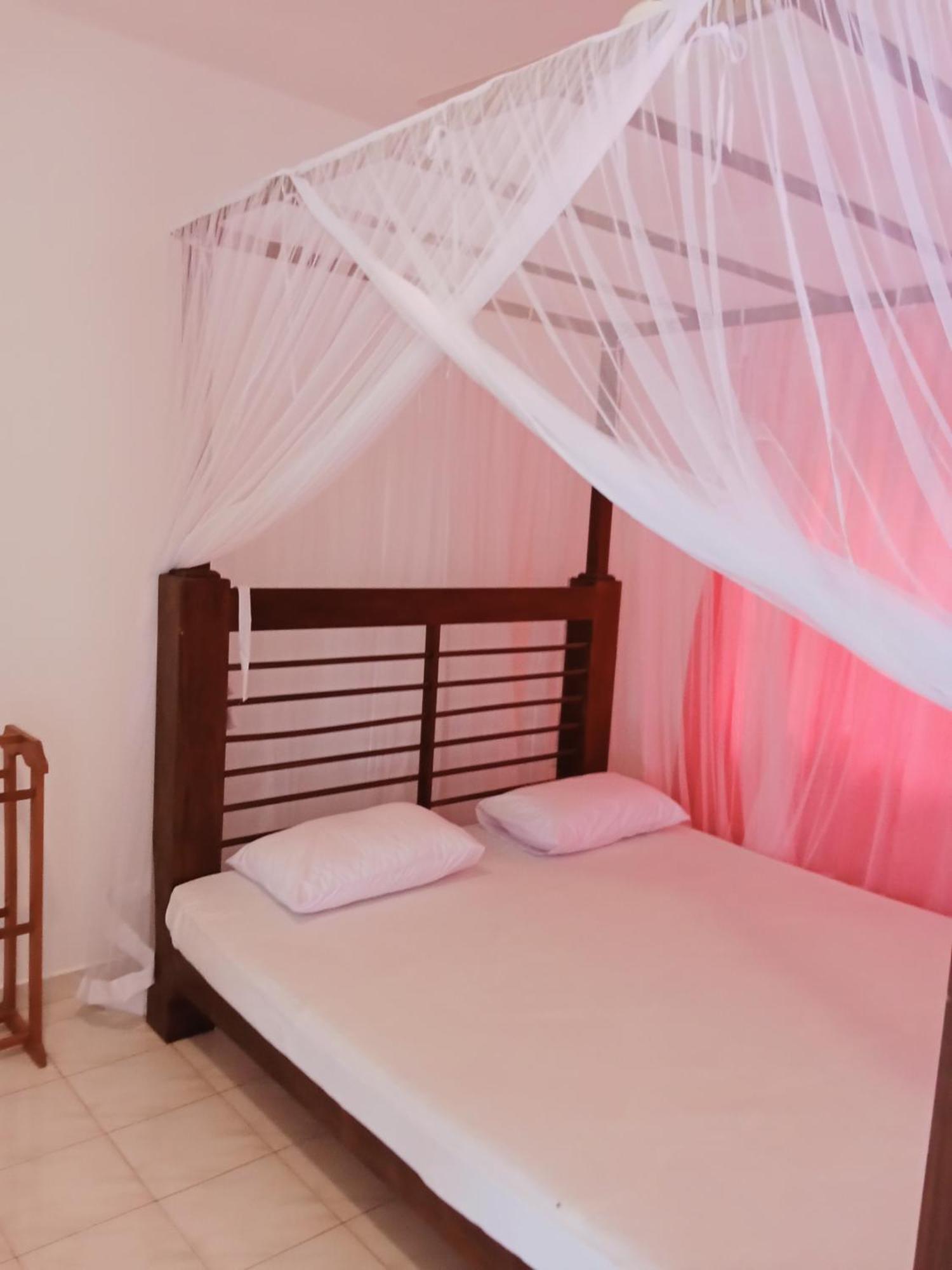 Sihara Rooms & Hostel Матара Екстериор снимка