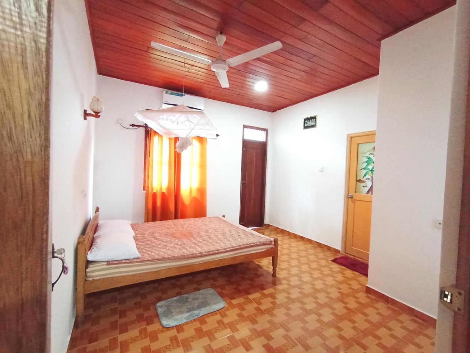 Sihara Rooms & Hostel Матара Екстериор снимка